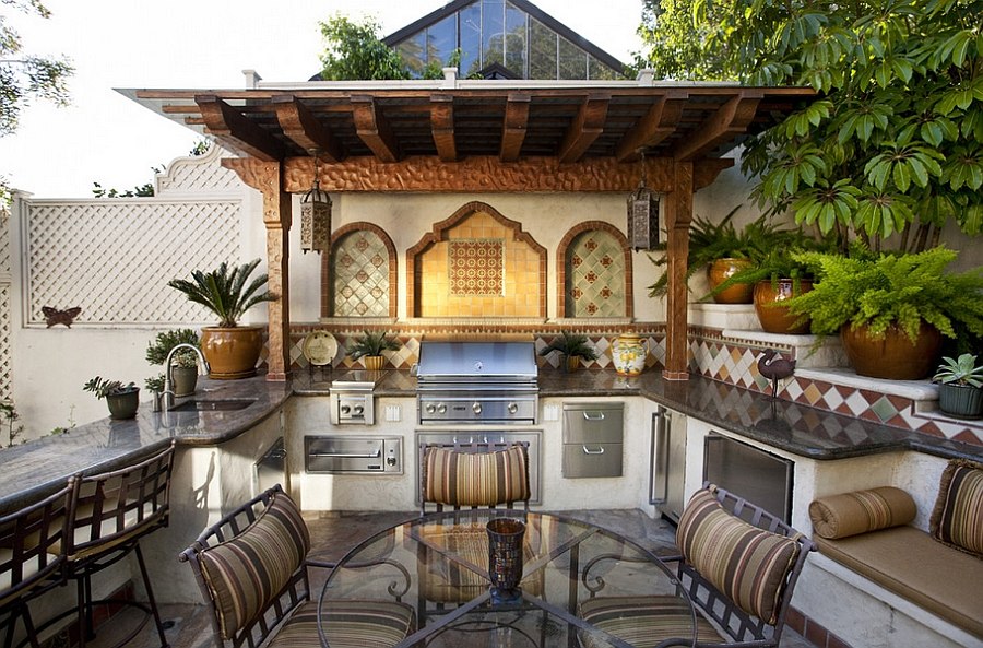 Mediterranean Style Outdoor Kitchen