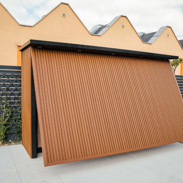 Outdoor Kitchen GardenBOX with grill Broil King