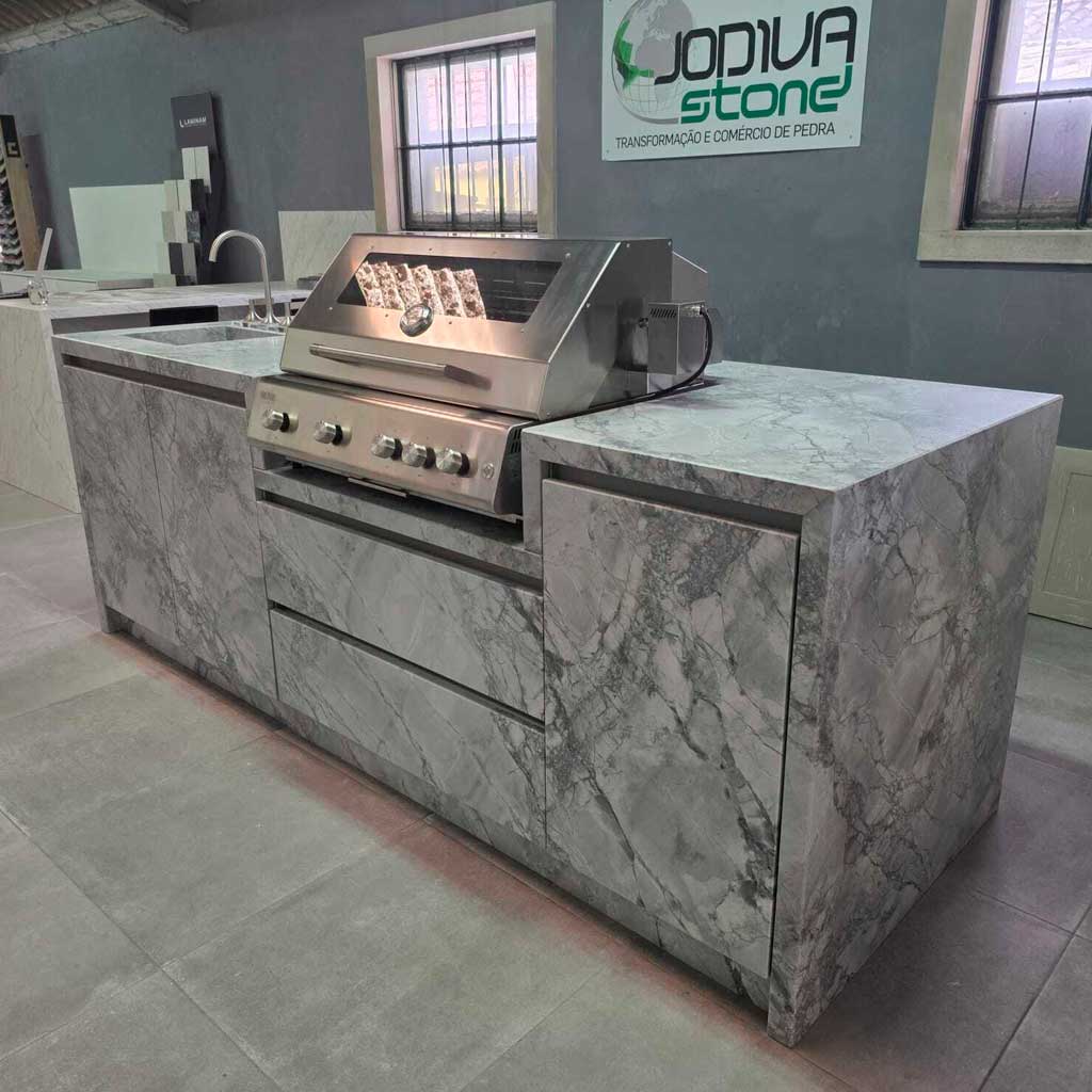 Showroom outdoor kitchen project